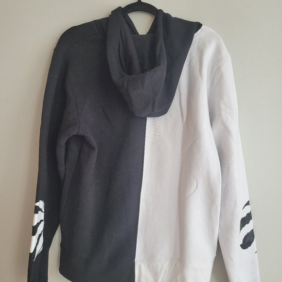 Toronto Raptors Black and White Split Hoodie - Picture 2 of 3